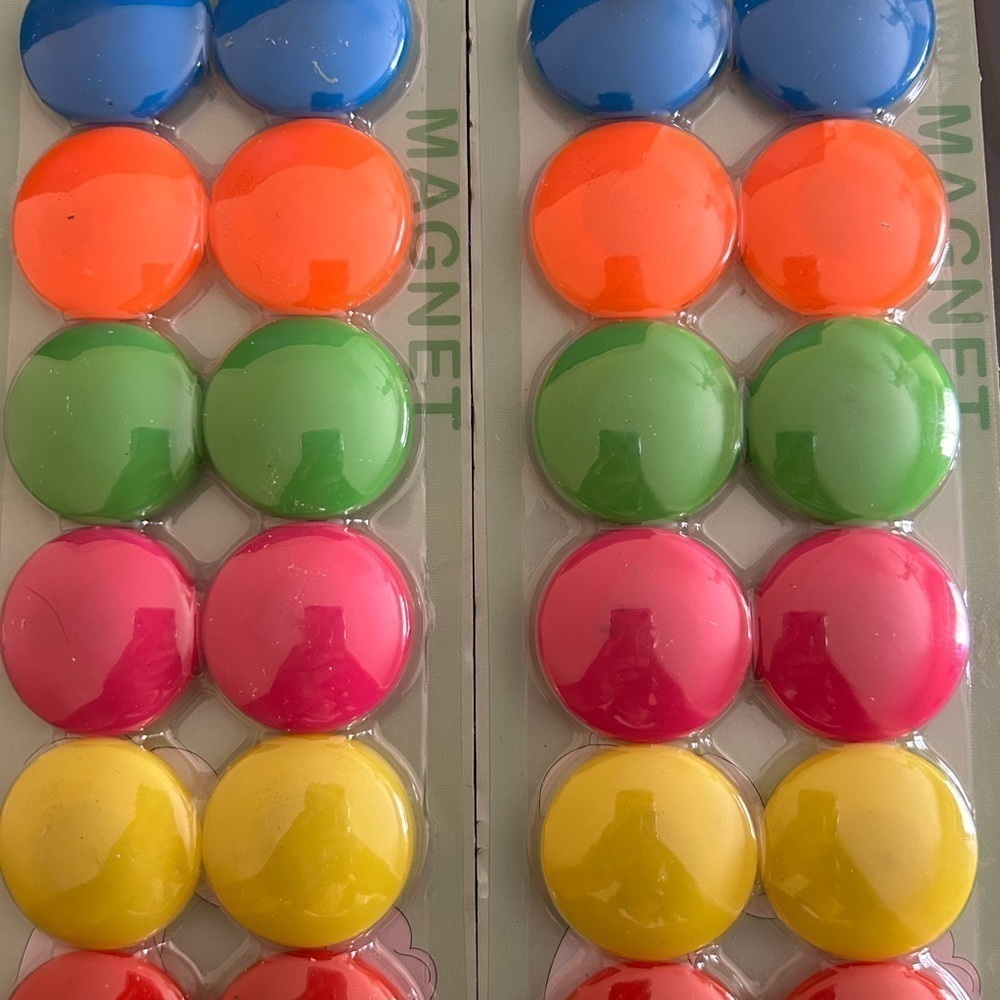 24 Round Colorful Magnets 6 different colors BRAND NEW